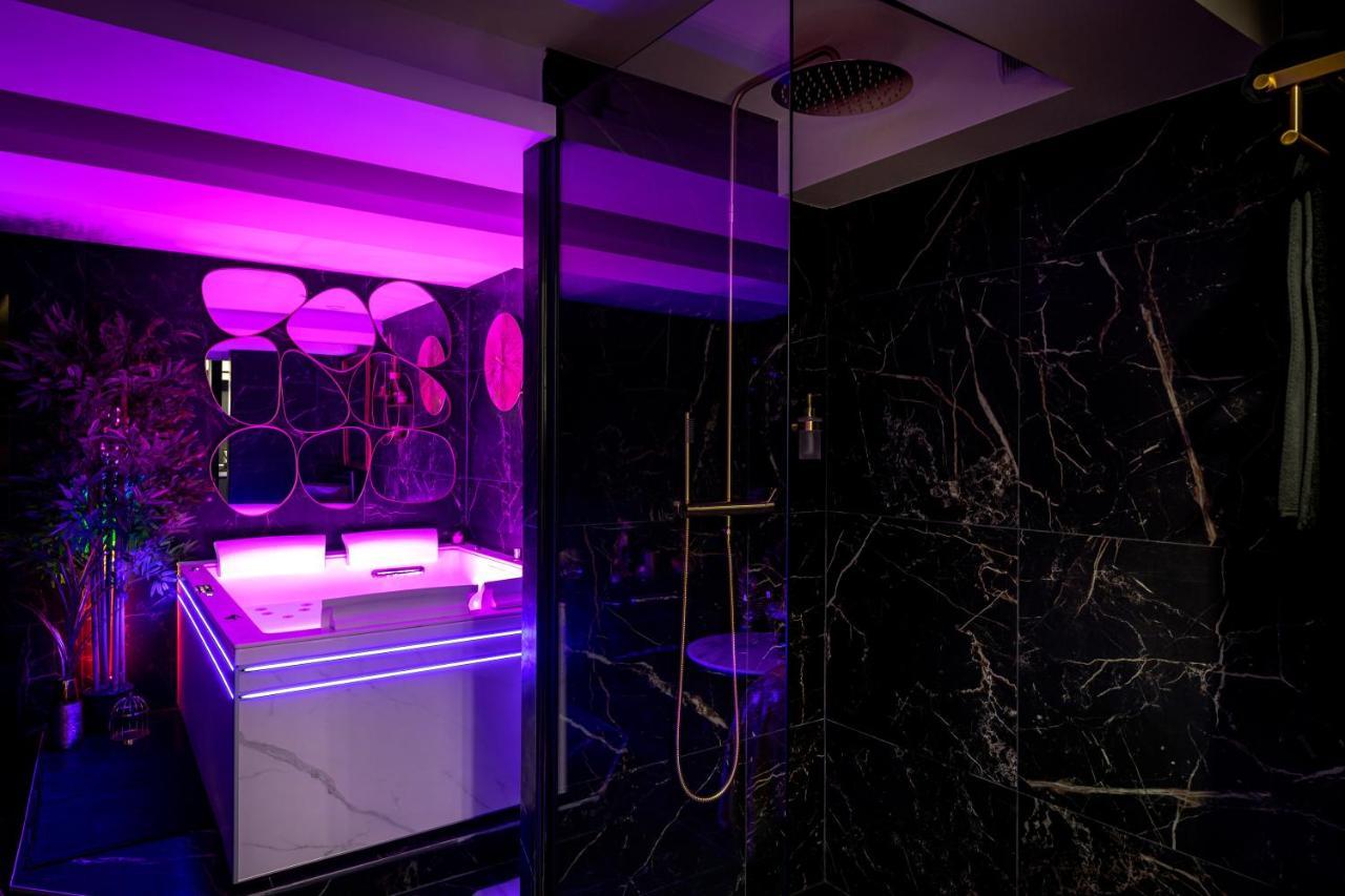 Love Room “La Nuit De Reve” Centre Historique بيربينيو المظهر الخارجي الصورة