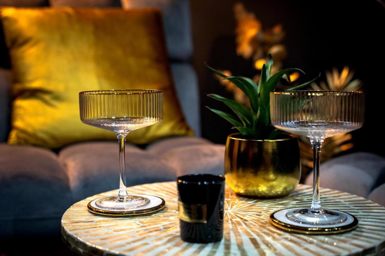Love Room “La Nuit De Reve” Centre Historique بيربينيو المظهر الخارجي الصورة